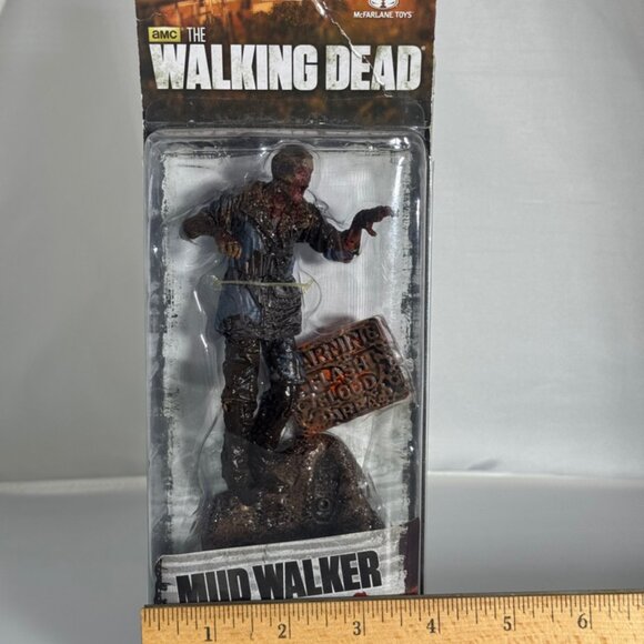 2015 AMC The Walking Dead Series 7 MUD WALKER Action Figure - Picture 11 of 11